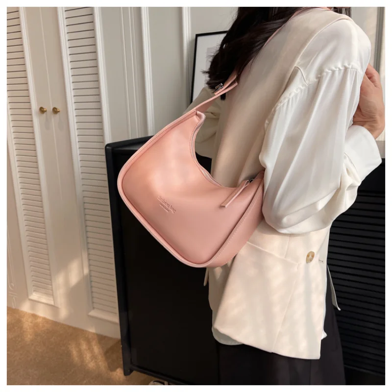 2023 Crossbody чанта за жени Commuter стил нов популярен мода универсален едно рамо подмишниците чанта Изображение 3