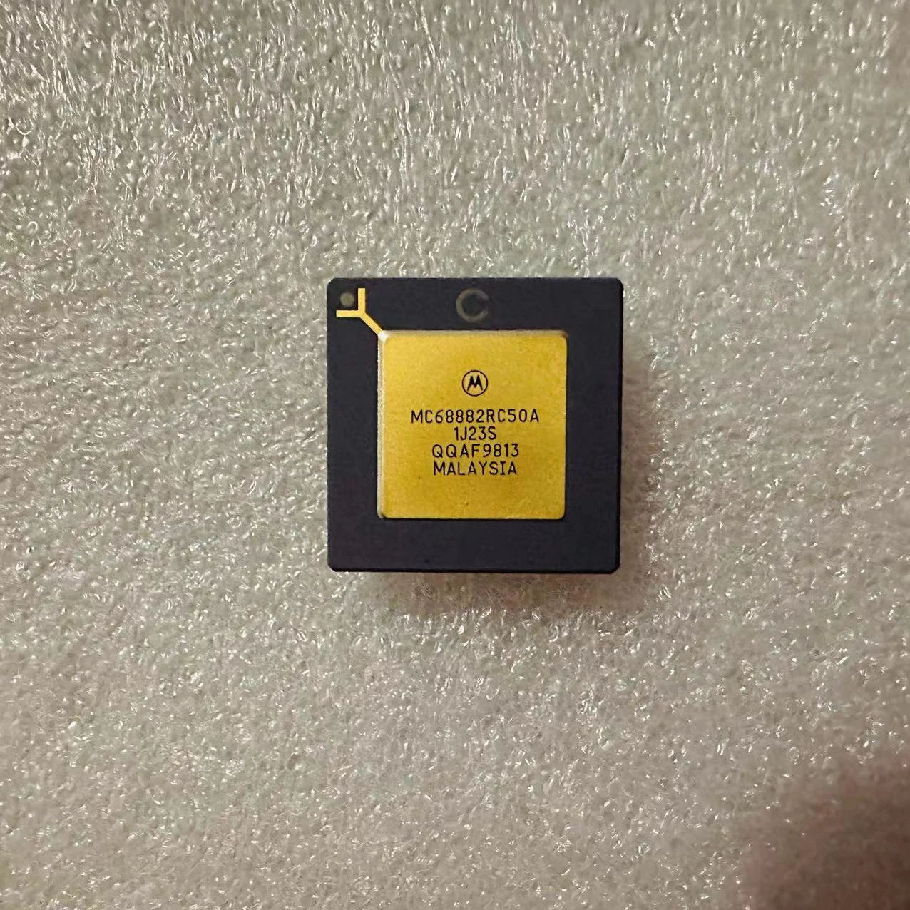 Нов оригинален MC68882RC50A MC68882 32-битов IC чип Изображение 0