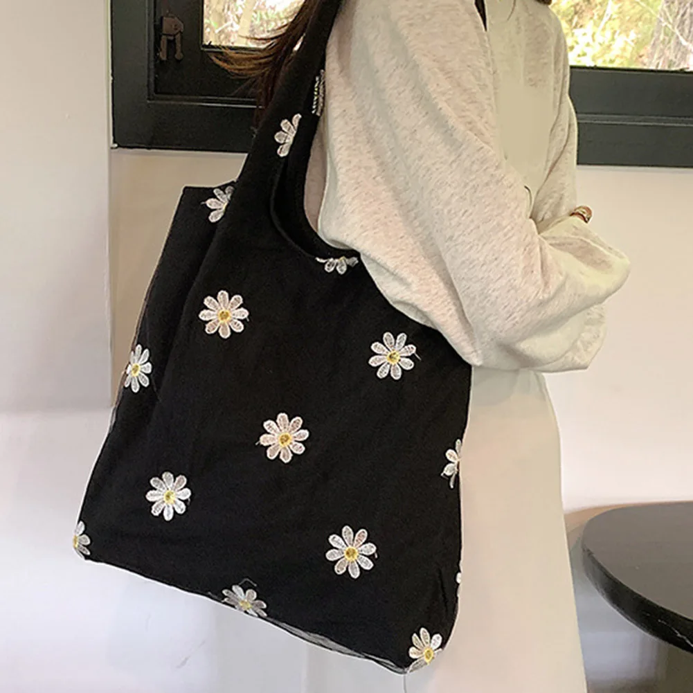 Сладка дамска чанта за рамо Бяла и черна платнена чанта Seersucker Commute Bag 2023 Лятна пазарска квадратна чанта за почивка Изображение 4